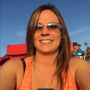 Meet your Posher, Christine